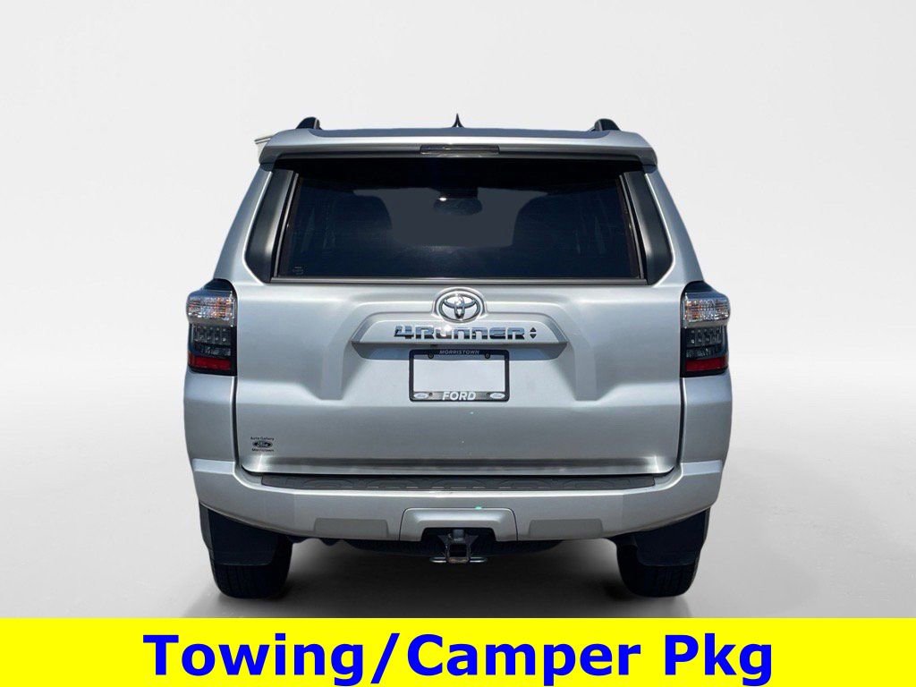 Used 2023 Toyota 4Runner SR5 Premium w/ Moonroof Package image 5