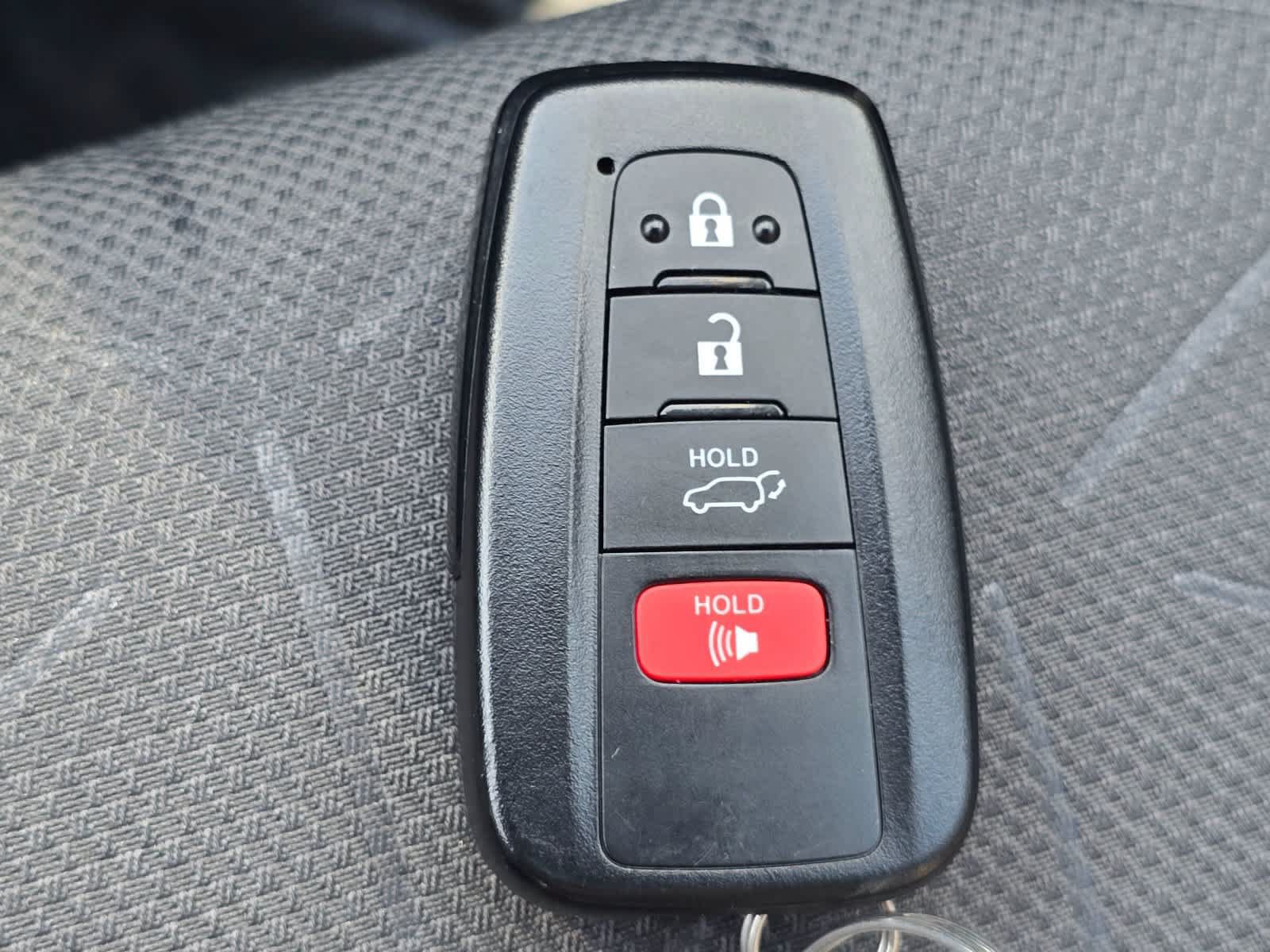 Used 2025 Toyota RAV4 XLE w/ Convenience Package AWD/4WD image 33