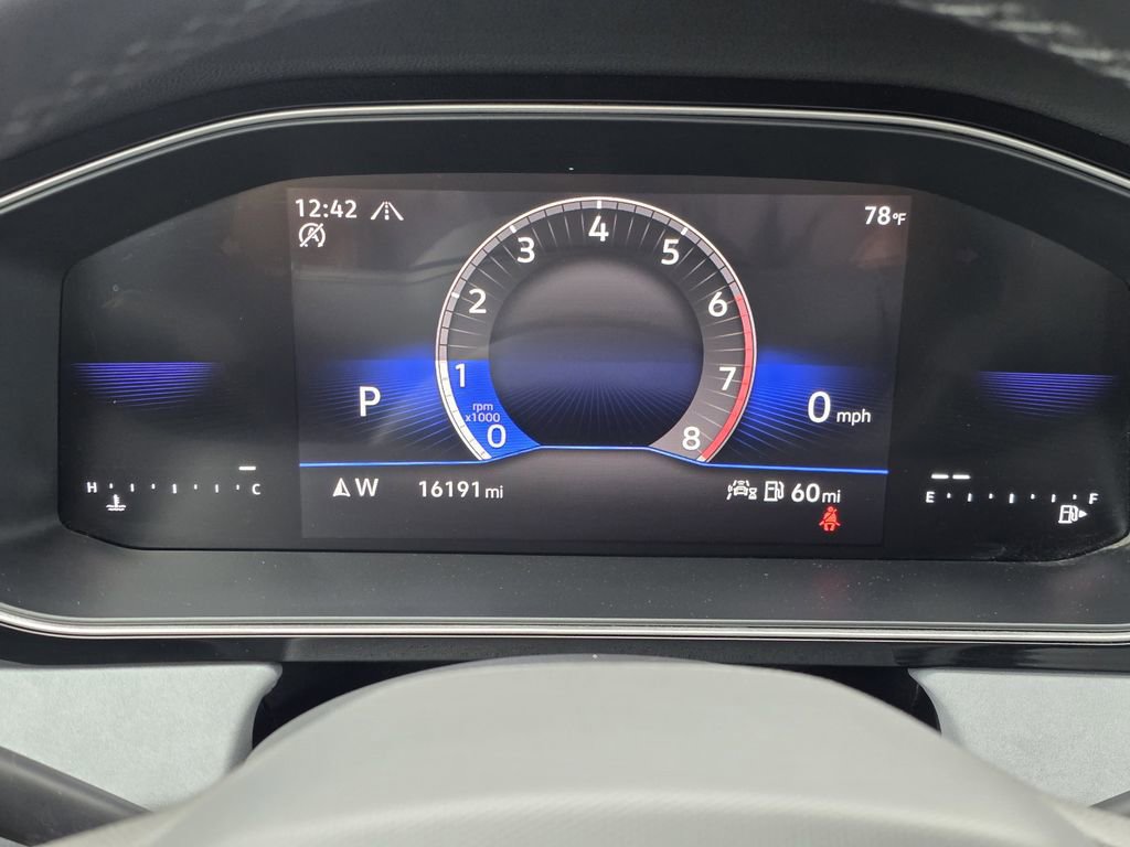 Used 2025 Volkswagen Jetta SE image 11