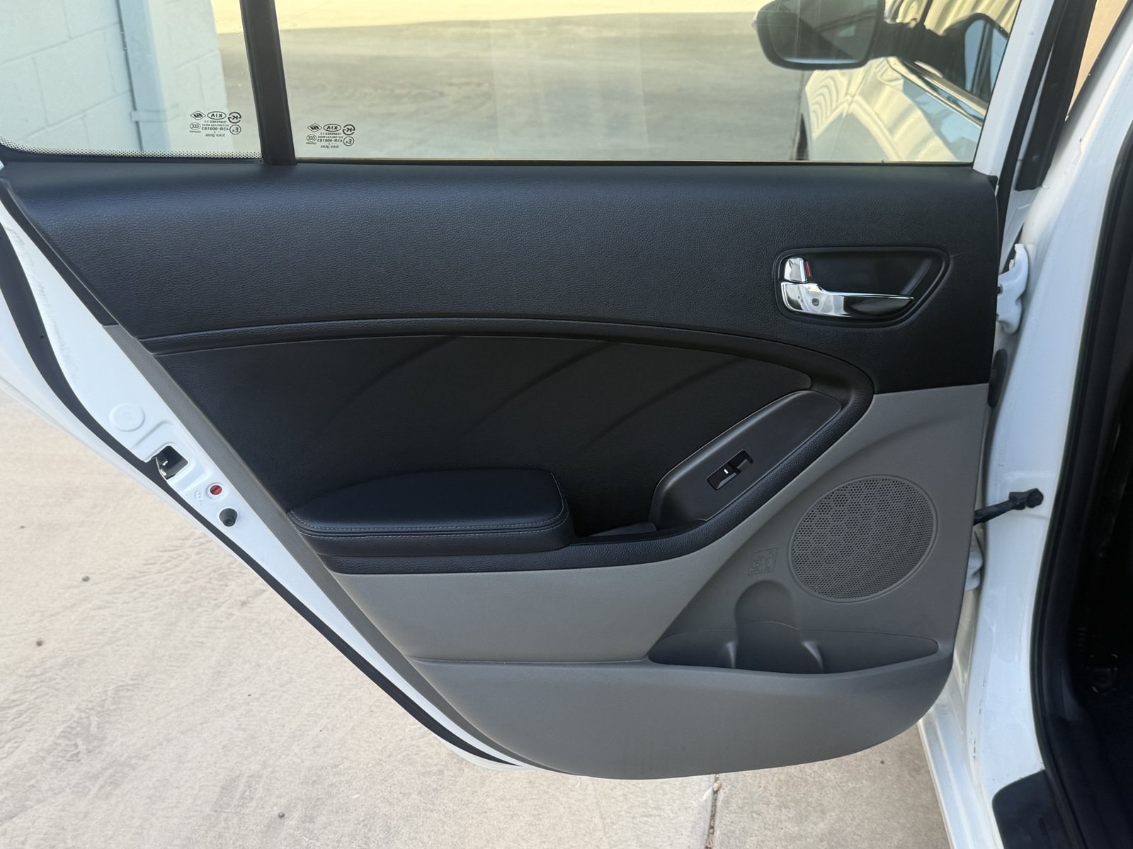Used 2014 Kia Forte EX FWD image 18