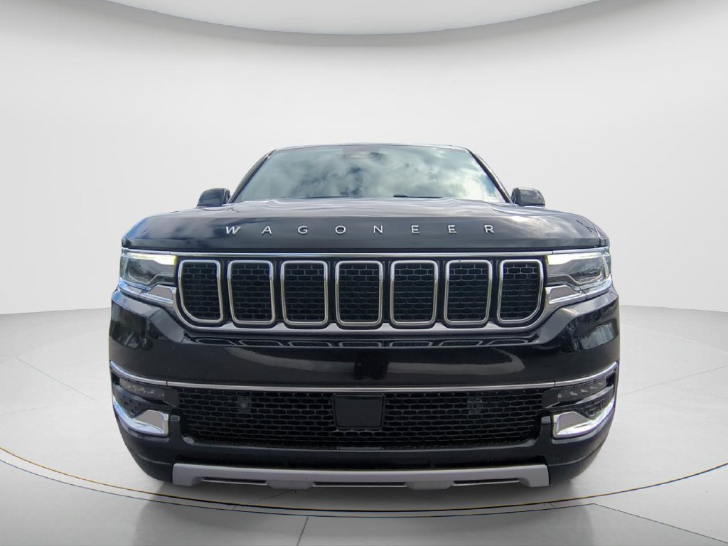 Used 2023 Jeep Wagoneer Series II AWD/4WD image 2