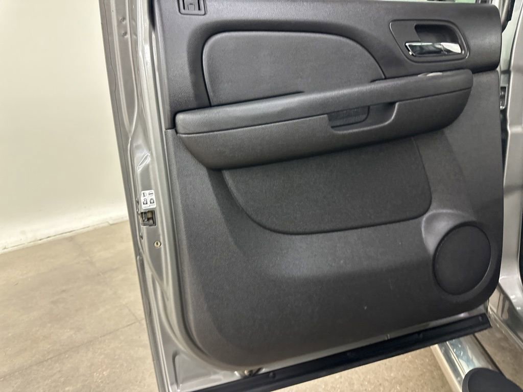 Used 2013 Chevrolet Silverado 2500 LTZ w/ LTZ Plus Package image 27