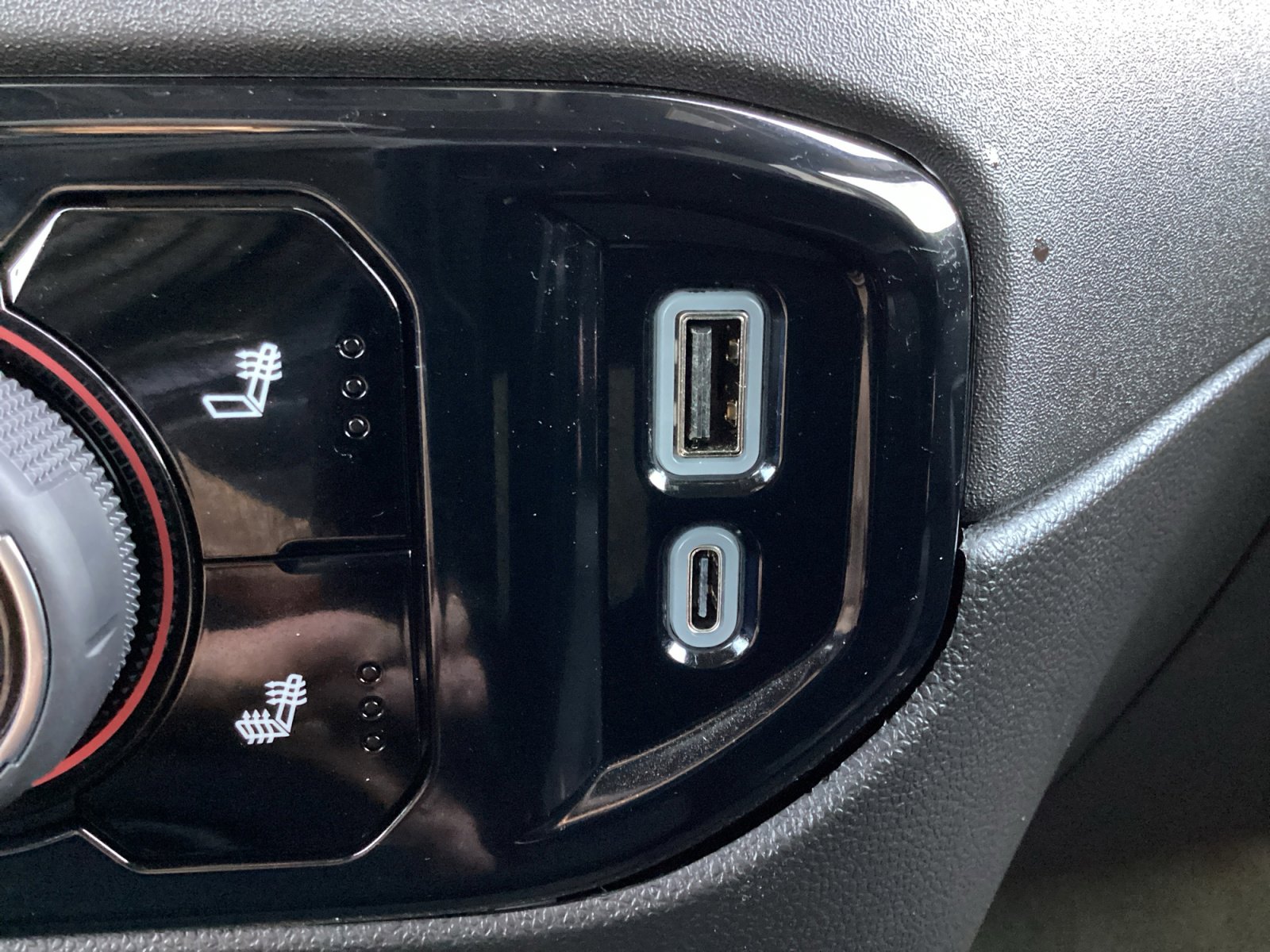 Used 2025 Chevrolet Silverado 1500 LT w/ Z71 Off-Road Package image 27