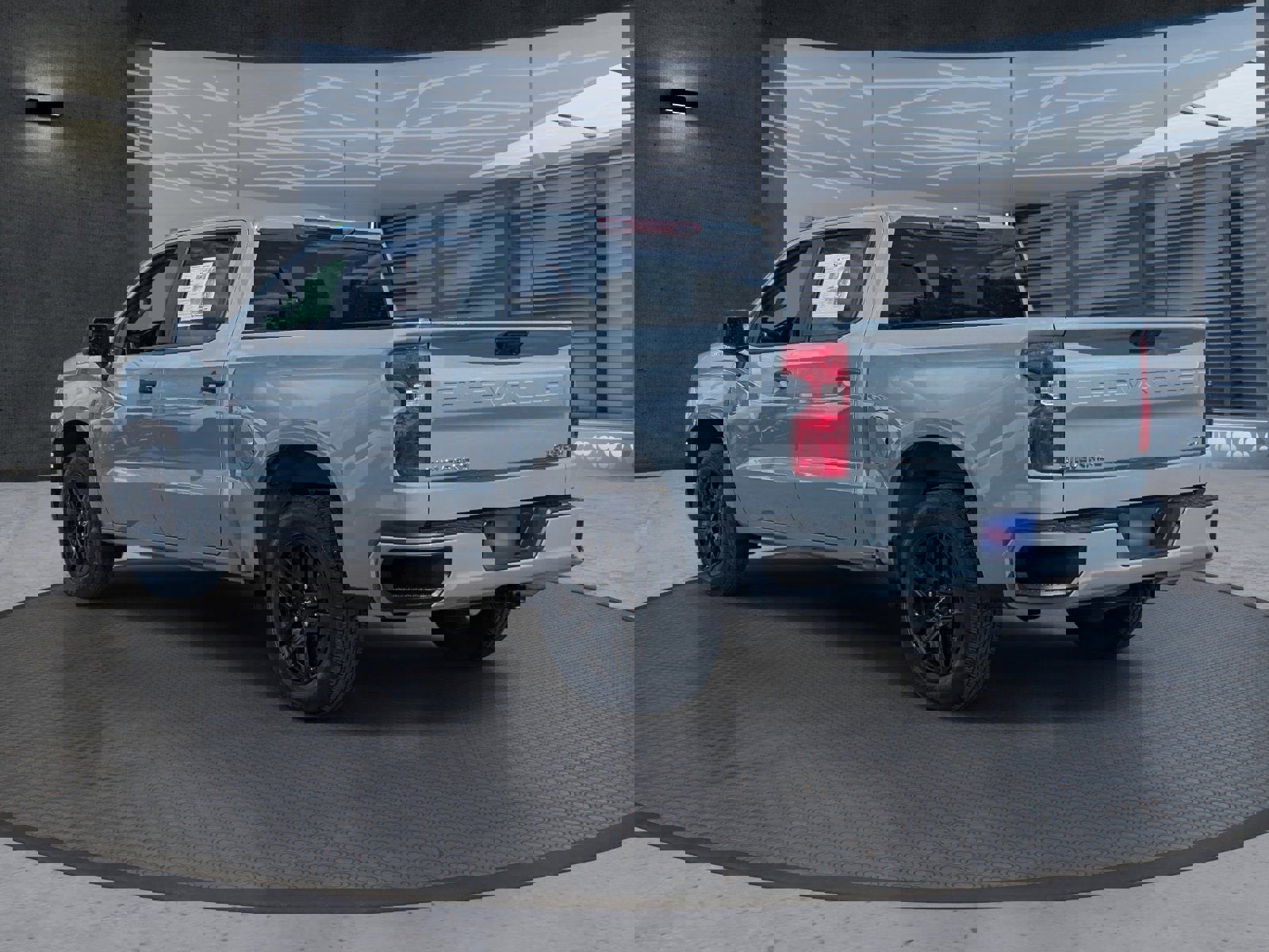 Used 2025 Chevrolet Silverado 1500 Custom image 4