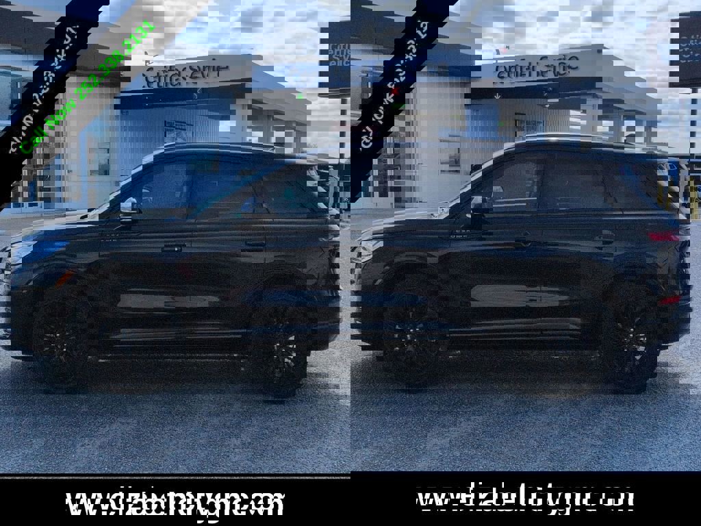 Used 2025 Lincoln Corsair Reserve w/ Equipment Group 202A image 7