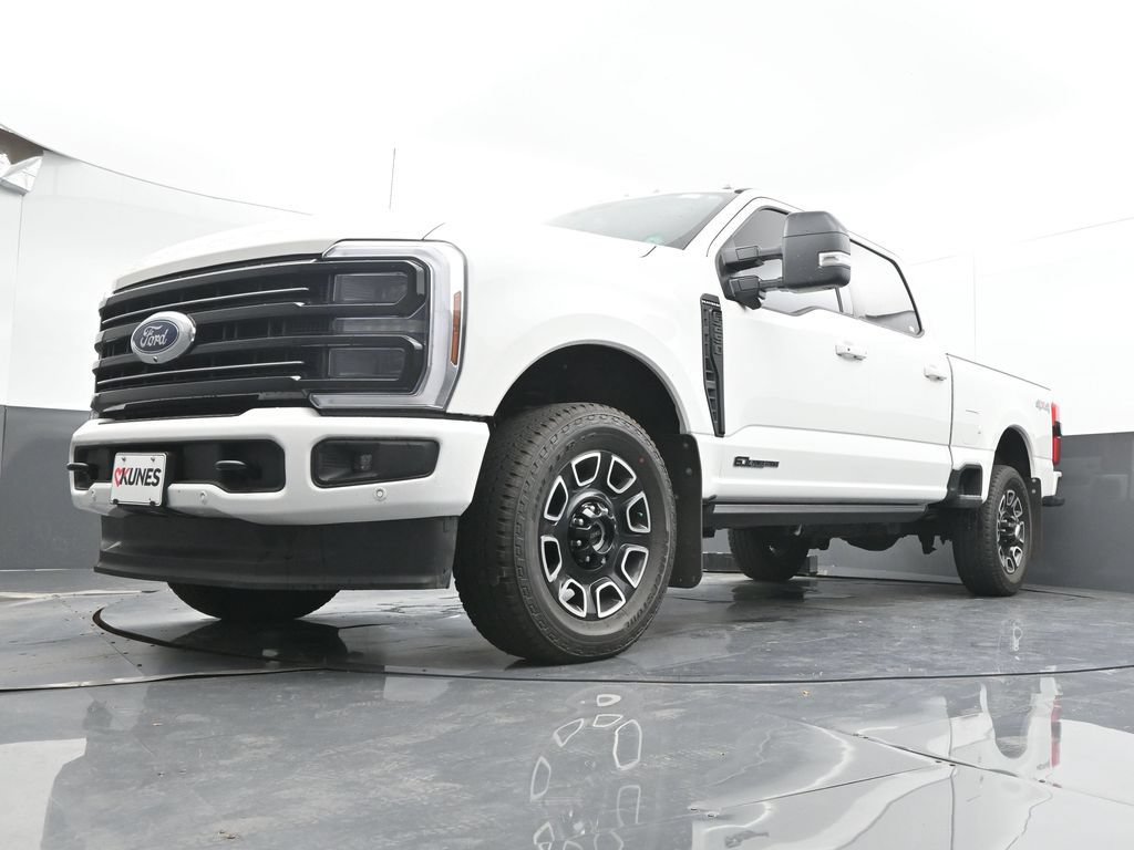 Used 2025 Ford F250 Platinum AWD/4WD image 36