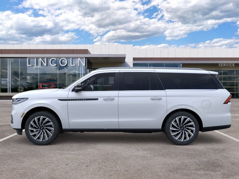 New 2025 Lincoln Navigator L Black Label AWD/4WD image 4