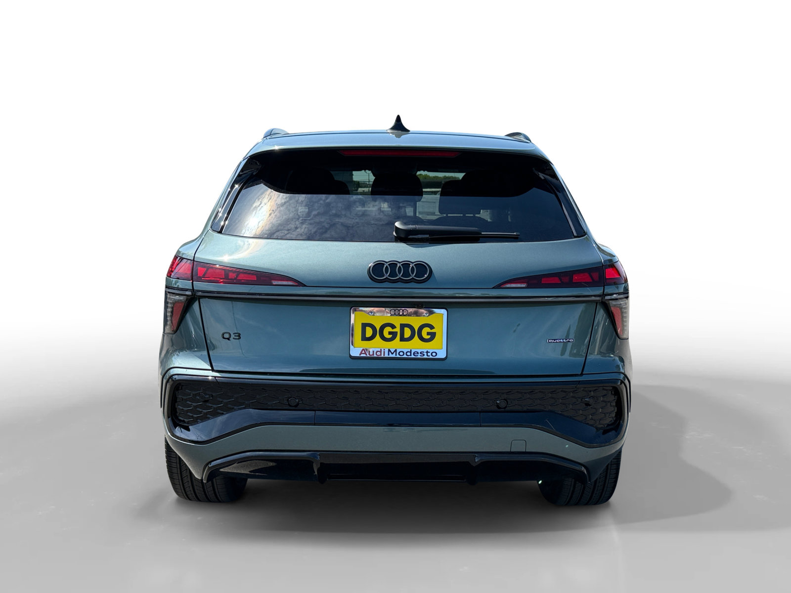 New 2026 Audi Q3 quattro 2.0T AWD/4WD image 4