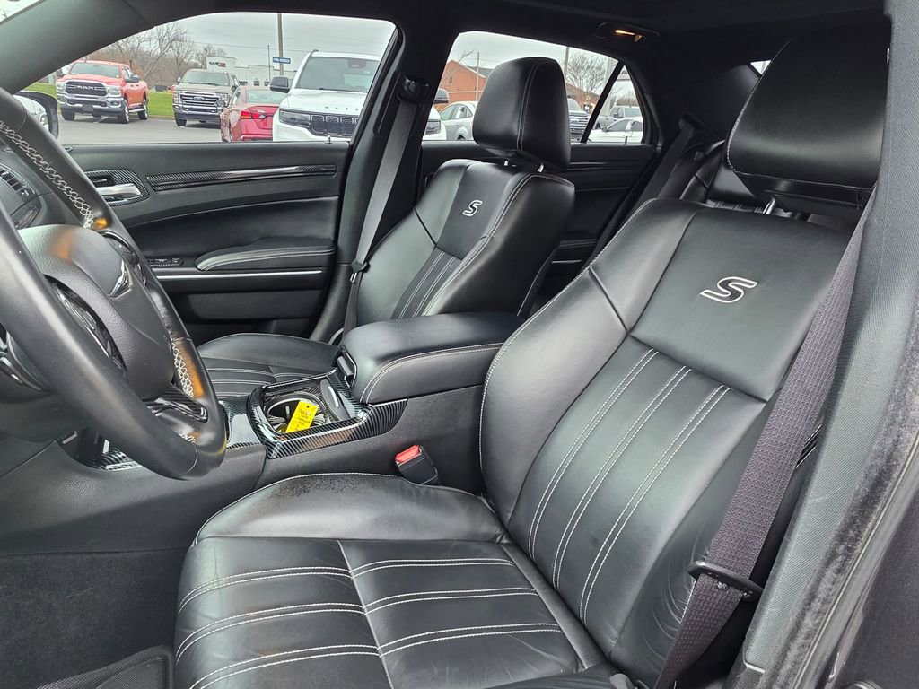Used 2022 Chrysler 300 S image 10