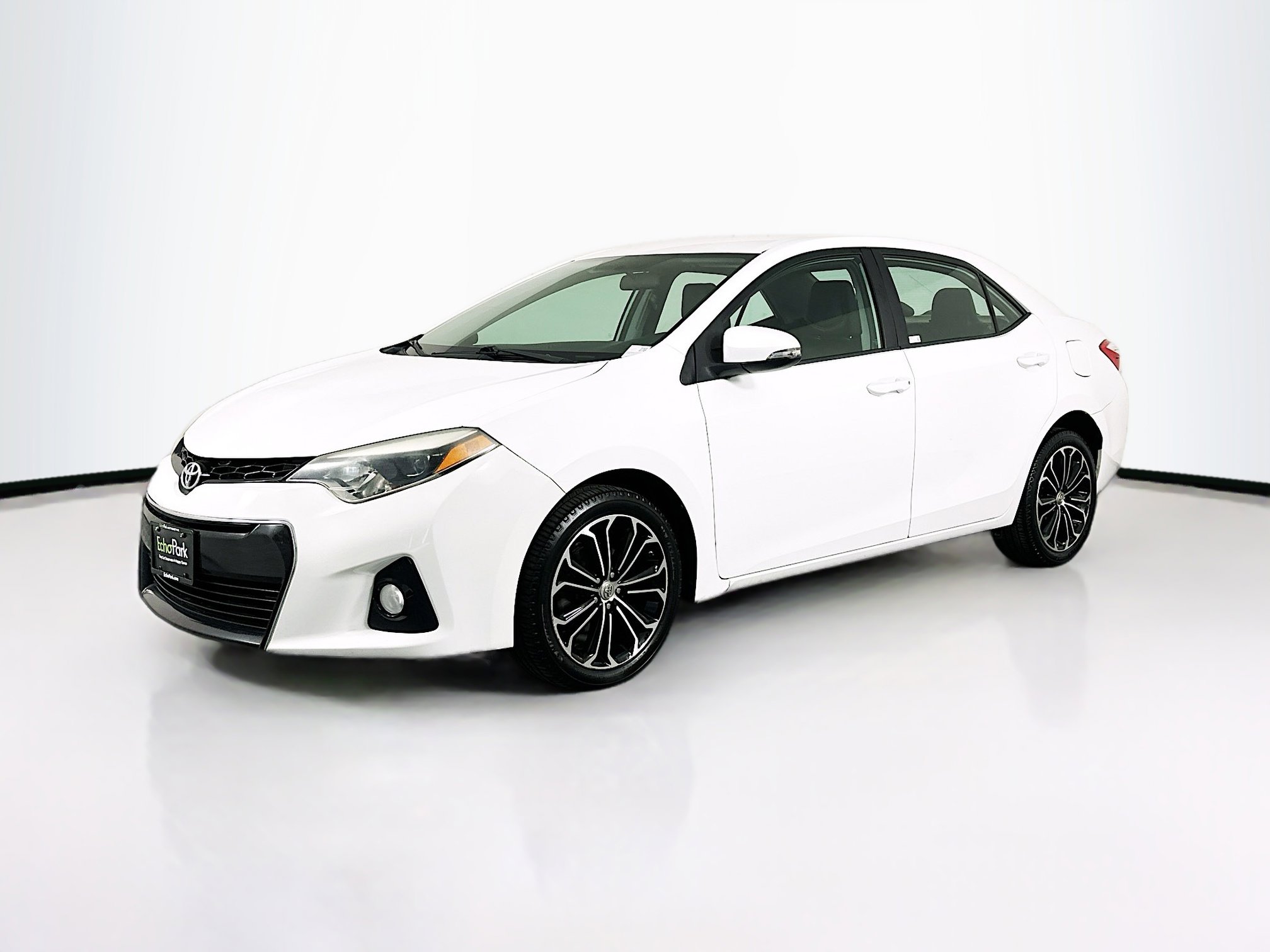 Used 2016 Toyota Corolla S image 3