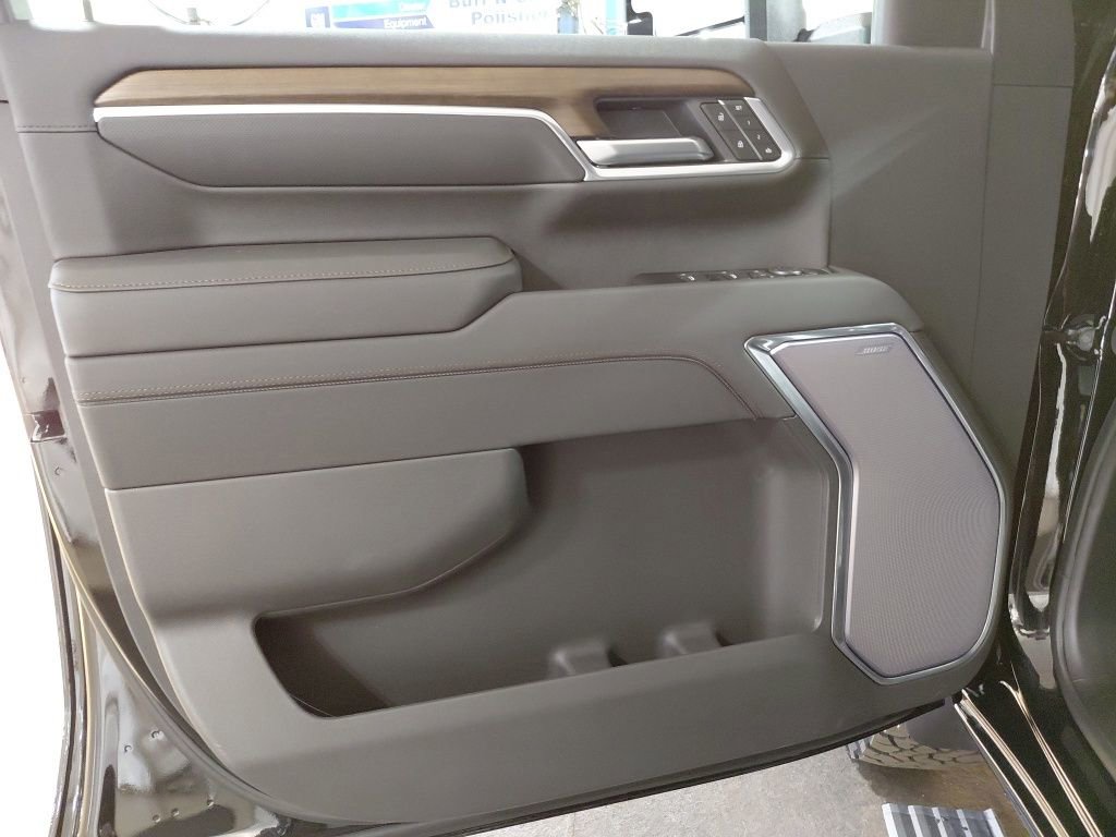 New 2026 Chevrolet Silverado 3500 High Country w/ Midnight Edition image 4