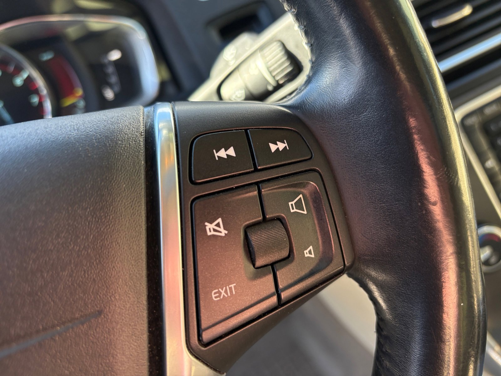 Used 2015 Volvo S60 T5 Premier image 7