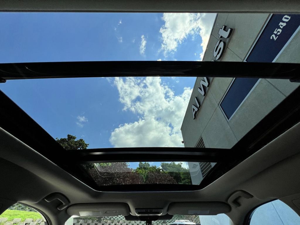 New 2025 Nissan Pathfinder SV w/ SV Premium Package image 11