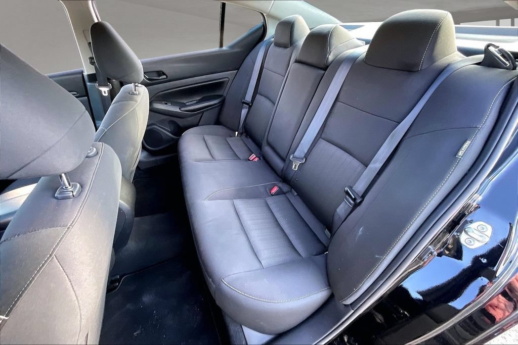 Used 2025 Nissan Altima 2.5 SV FWD image 21