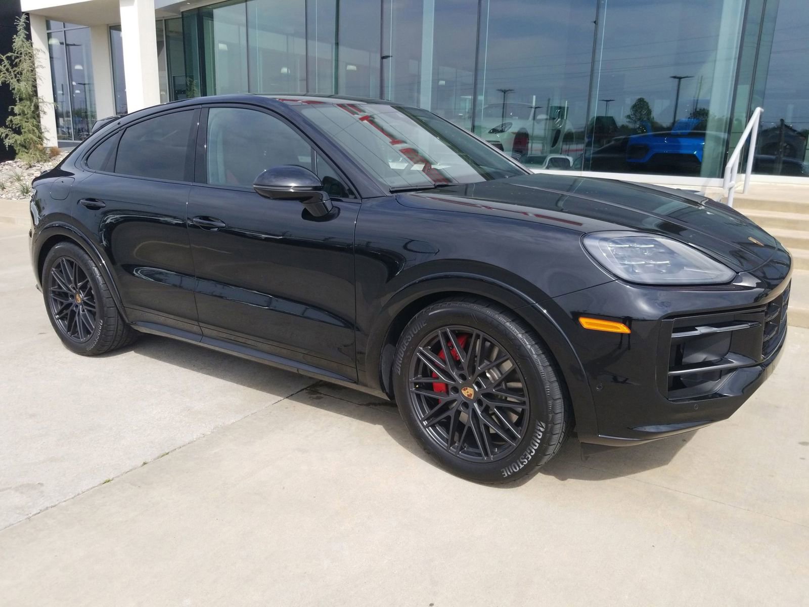 Certified 2025 Porsche Cayenne GTS image 10
