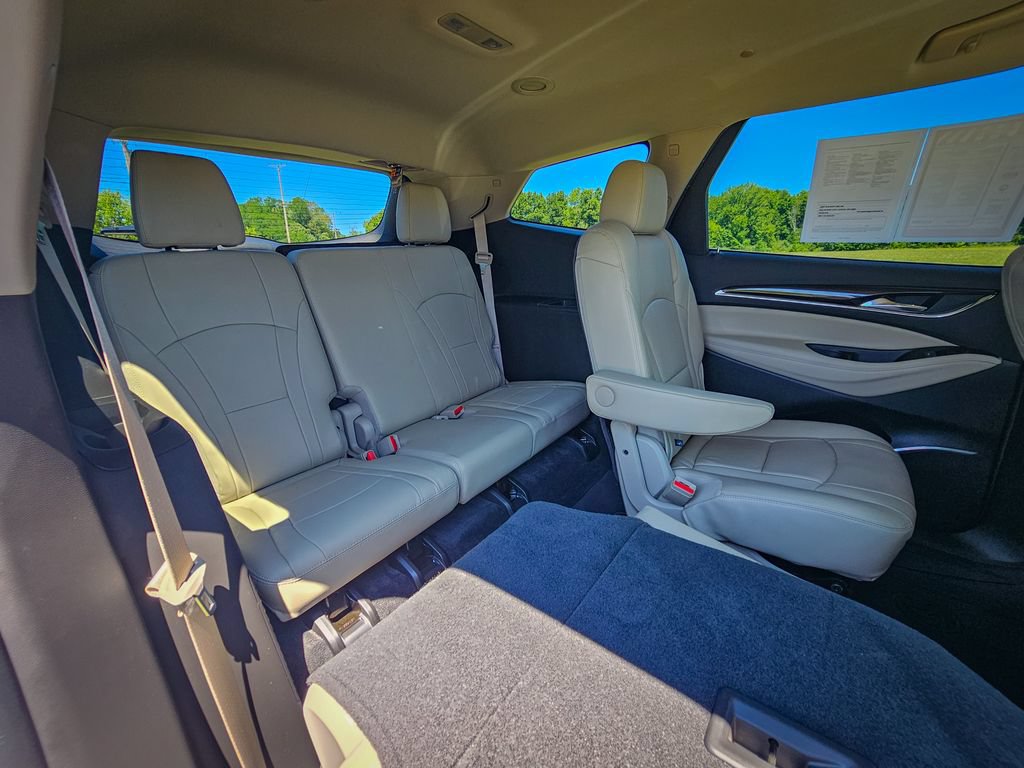 Used 2019 Buick Enclave Essence AWD/4WD image 37