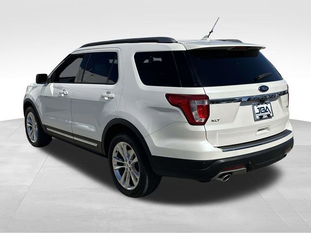 Used 2018 Ford Explorer XLT w/ Equipment Group 202A image 26