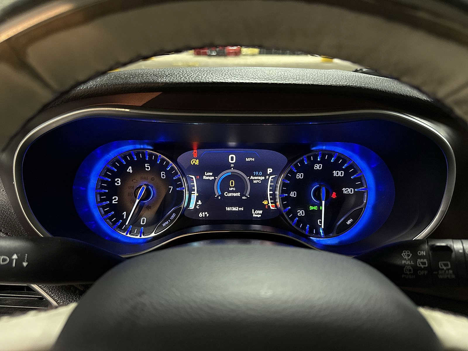 Used 2019 Chrysler Pacifica Limited image 35