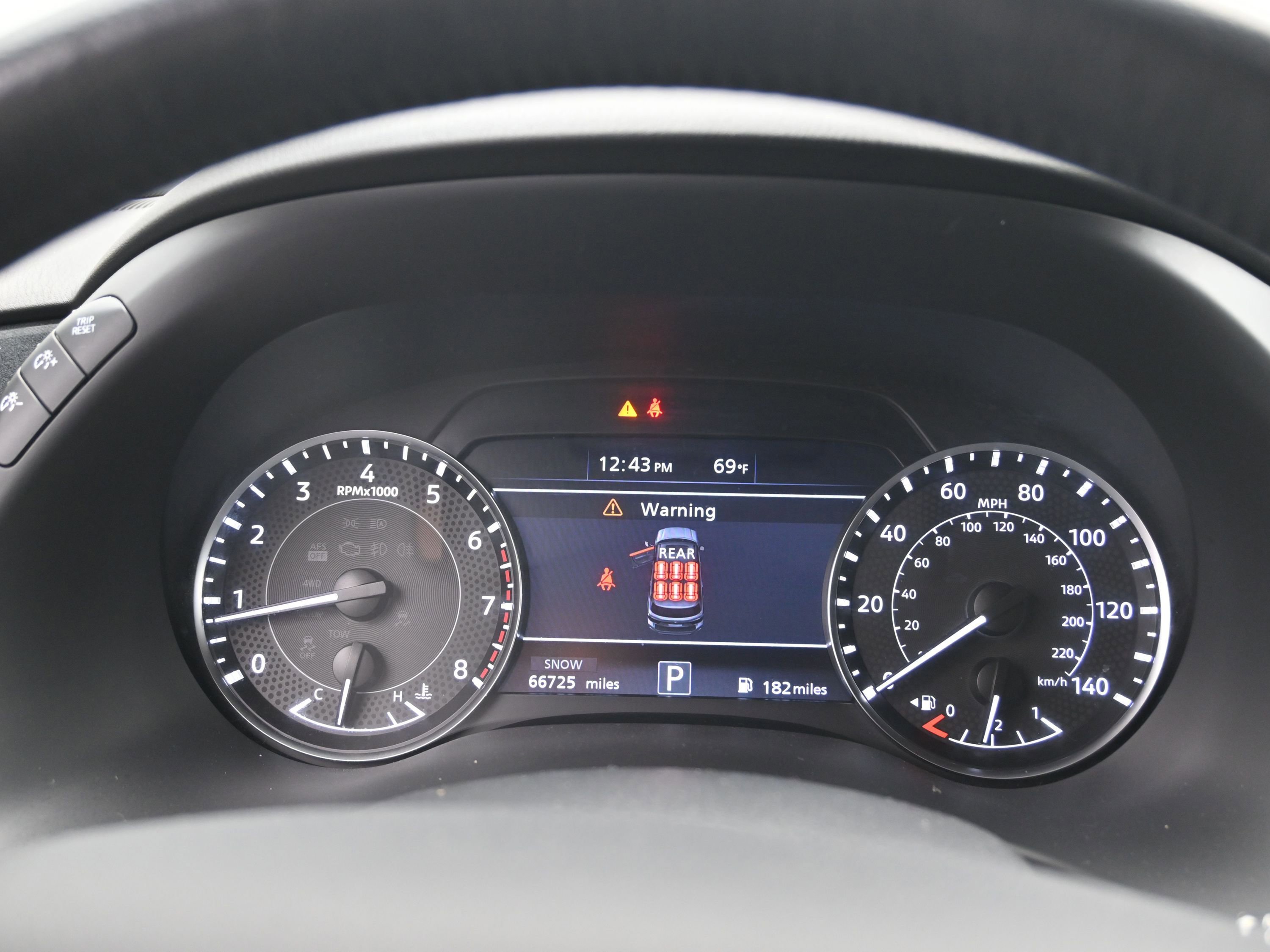 Certified 2024 Nissan Armada SV image 19