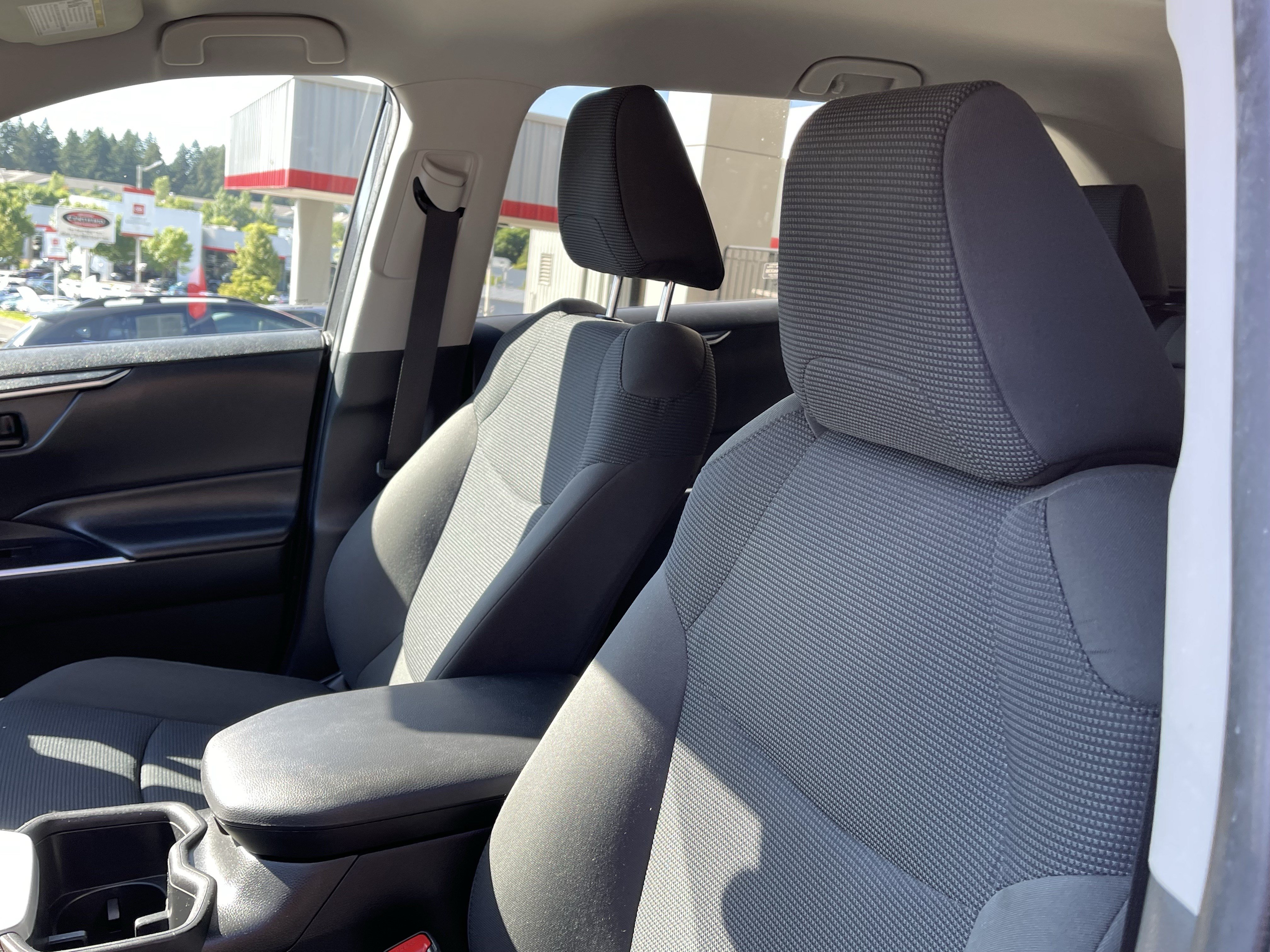 Certified 2024 Toyota RAV4 LE AWD/4WD image 16
