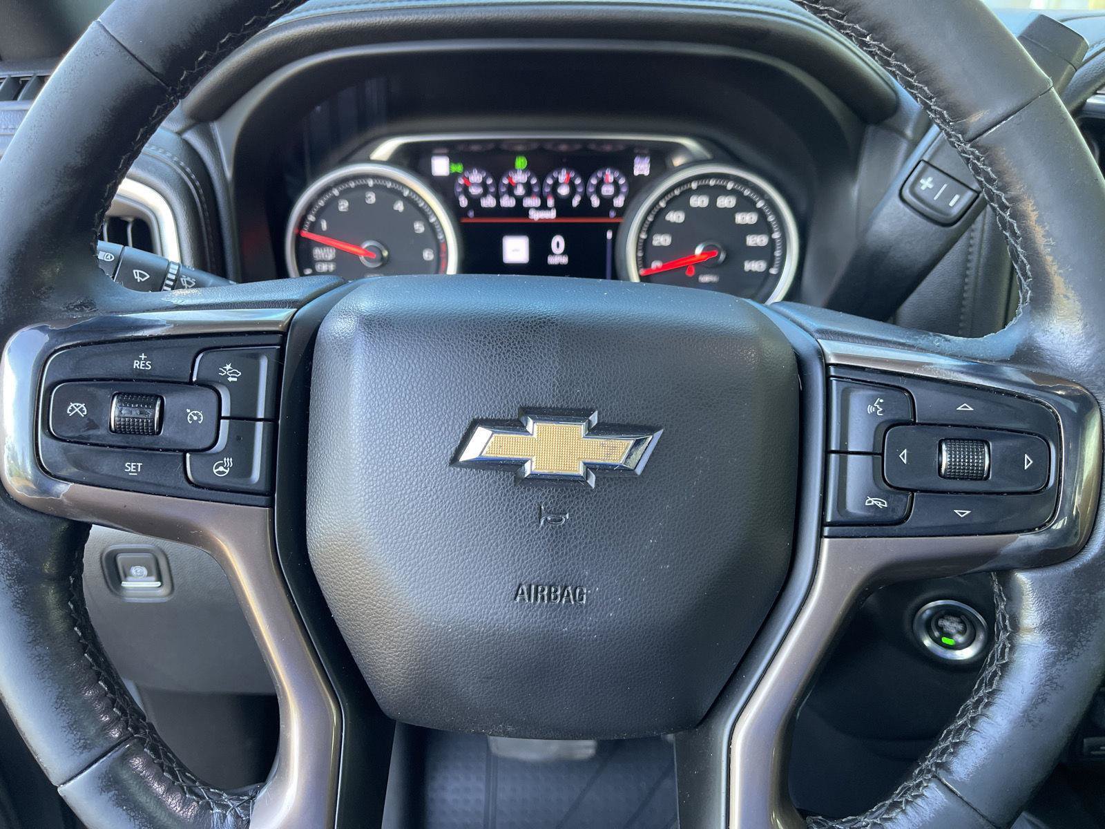 Used 2020 Chevrolet Silverado 1500 High Country w/ Technology Package AWD/4WD image 23
