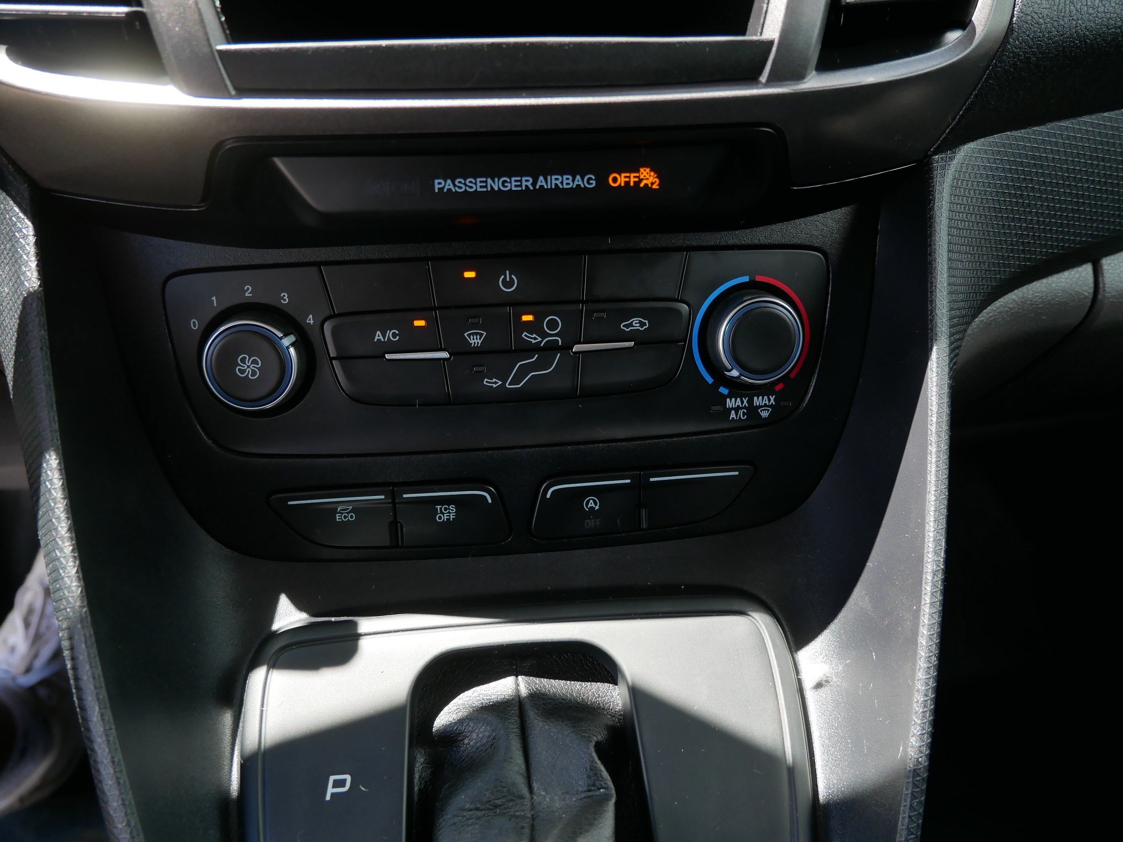 Certified 2022 Ford Transit Connect XL FWD image 23