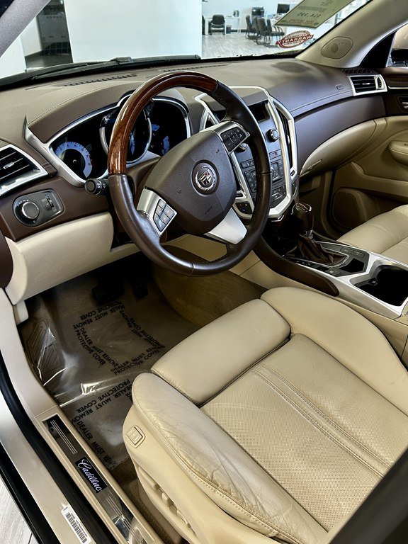 Used 2011 Cadillac SRX Luxury FWD image 13
