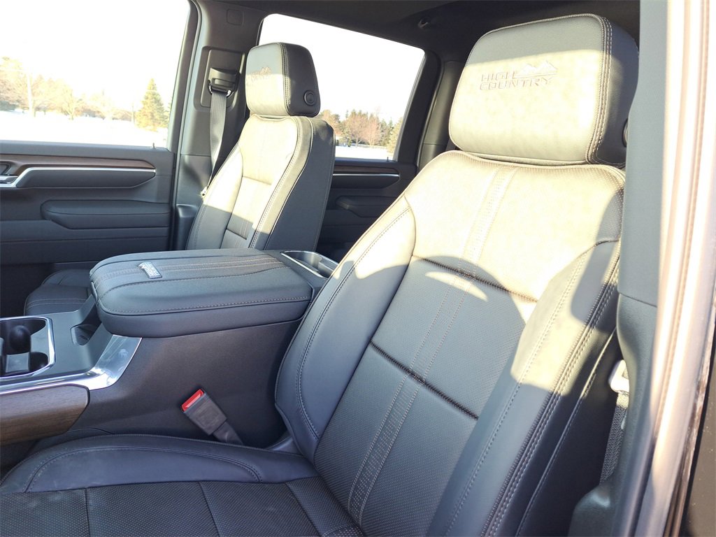 New 2026 Chevrolet Silverado 3500 High Country w/ Technology Package image 5