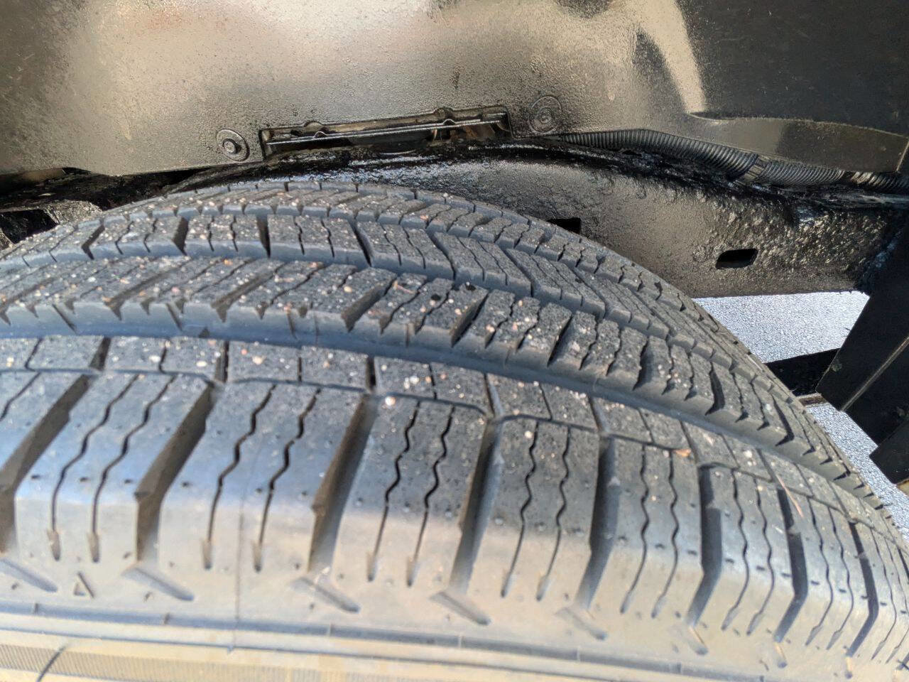 Used 2011 Chevrolet Colorado LT w/ Power Convenience Package image 10