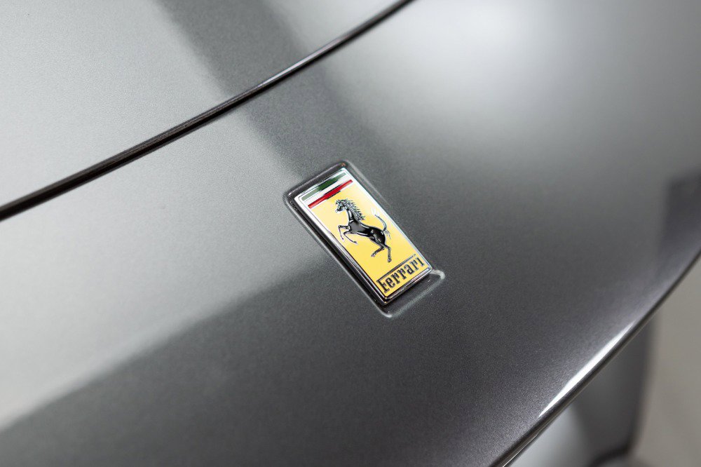 Used 2024 Ferrari Roma Spider image 25