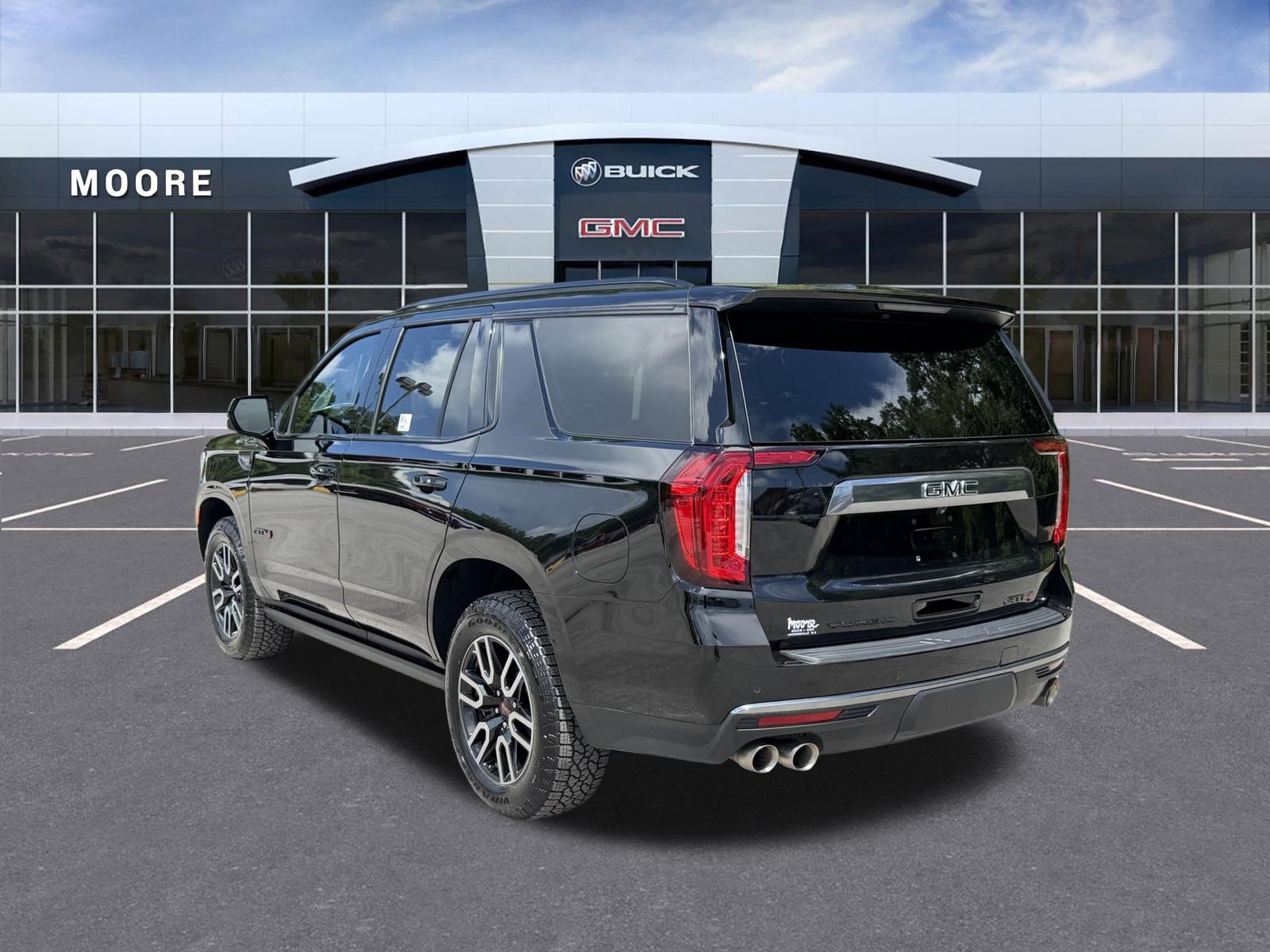 Used 2024 GMC Yukon AT4 w/ AT4 Premium Plus Package AWD/4WD image 5