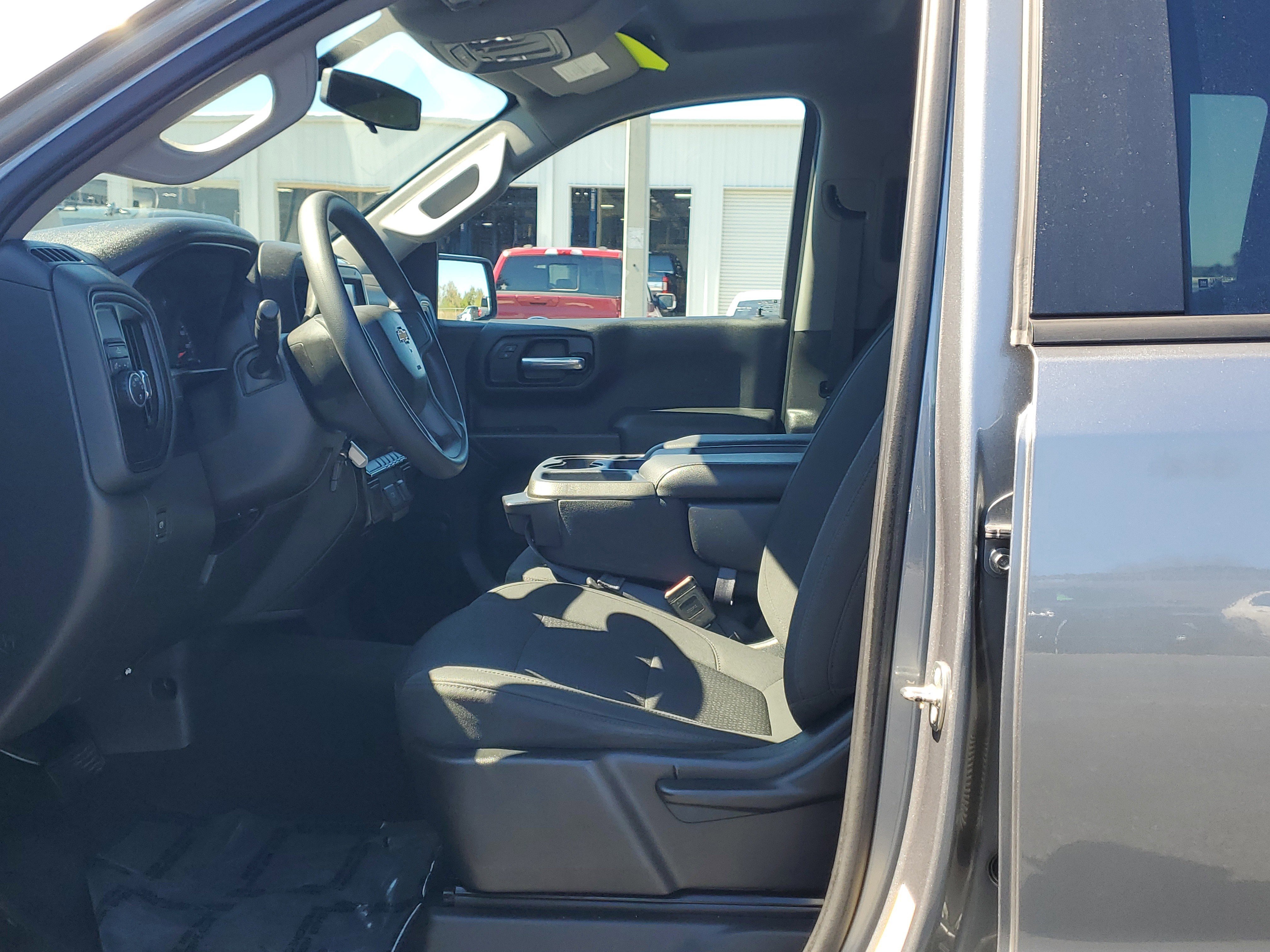 Used 2020 Chevrolet Silverado 1500 Custom w/ Custom Value Package image 20