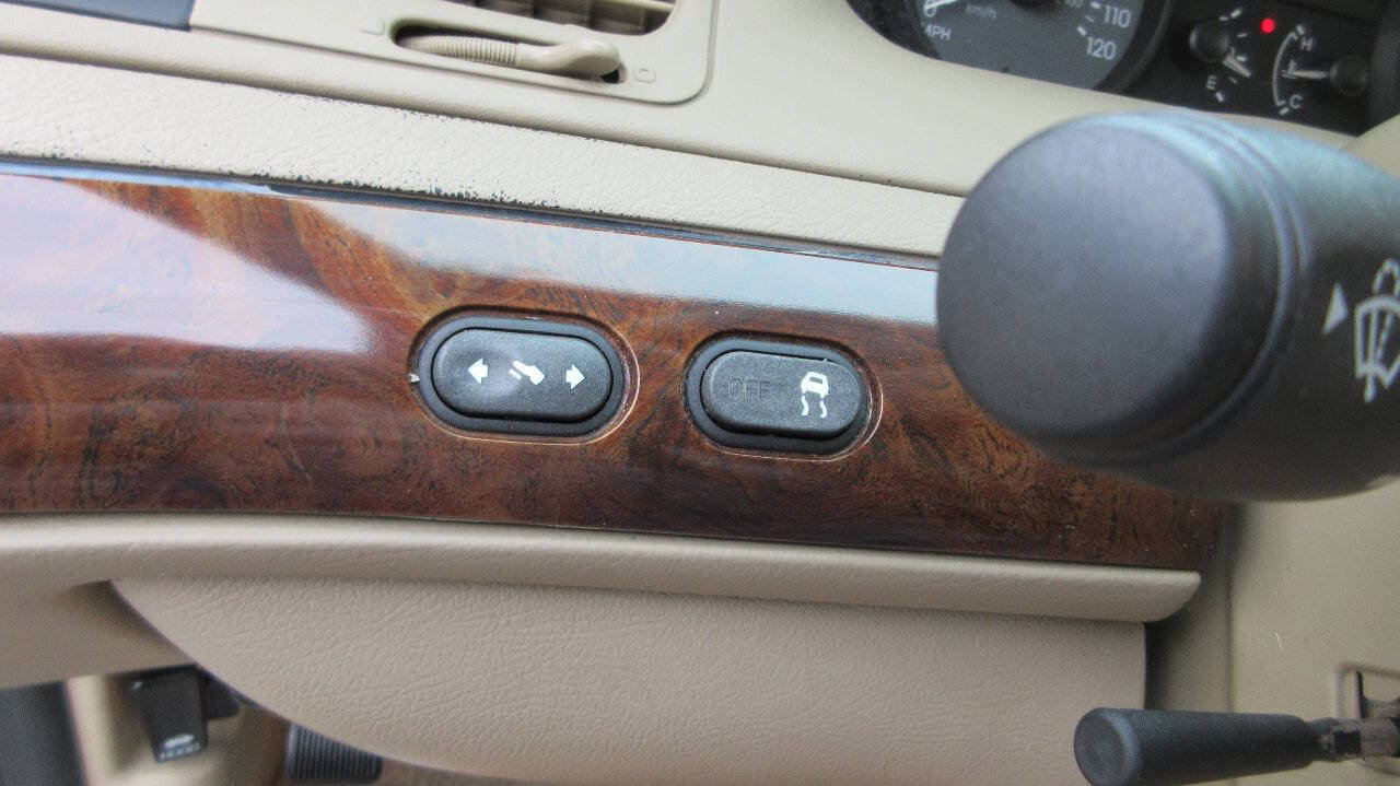 Used 2006 Mercury Grand Marquis LS RWD image 37
