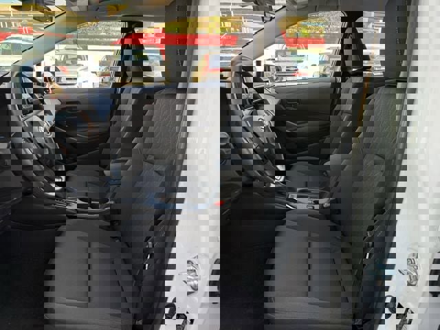 Used 2025 Toyota Corolla LE image 25