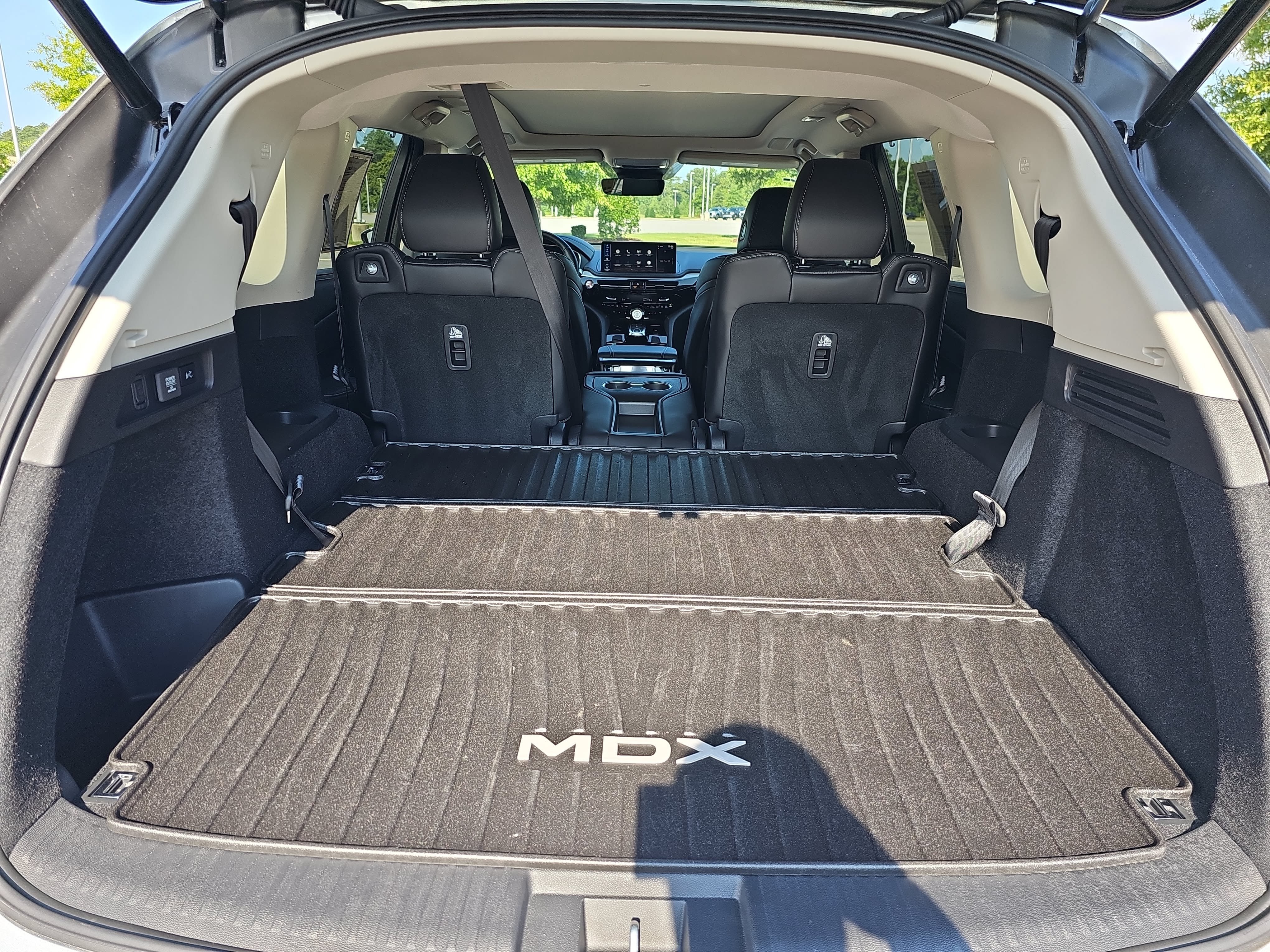 Certified 2026 Acura MDX w/ Technology Package FWD image 12