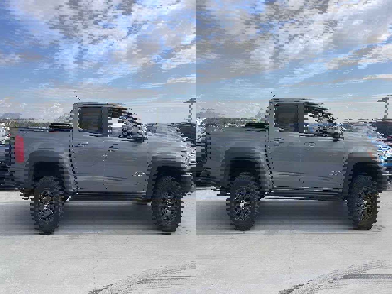 Used 2019 Chevrolet Colorado ZR2 w/ Colorado ZR2 Bison Edition image 3