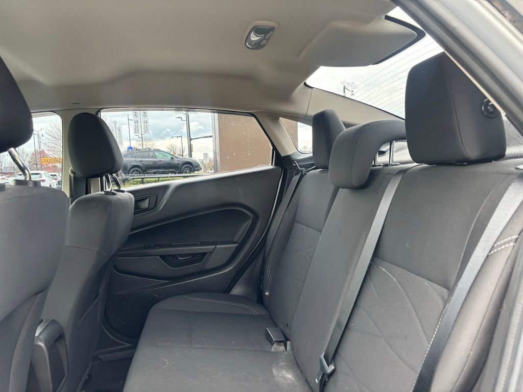 Used 2018 Ford Fiesta SE image 8