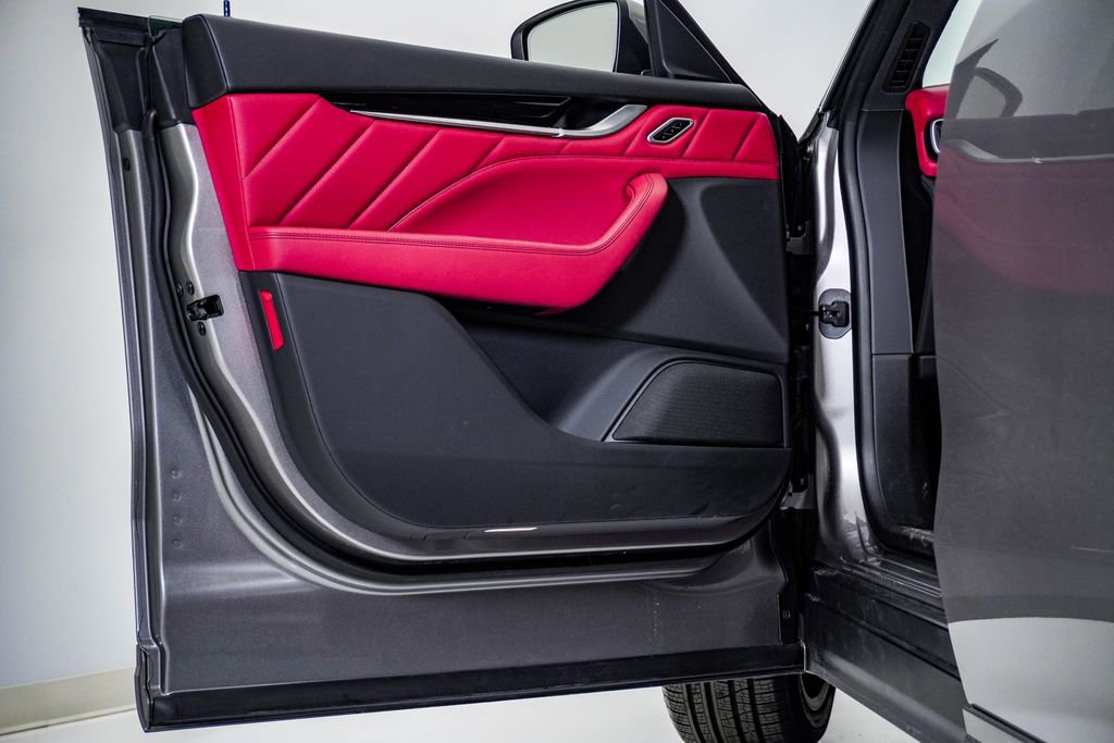 Certified 2022 Maserati Levante Modena image 25