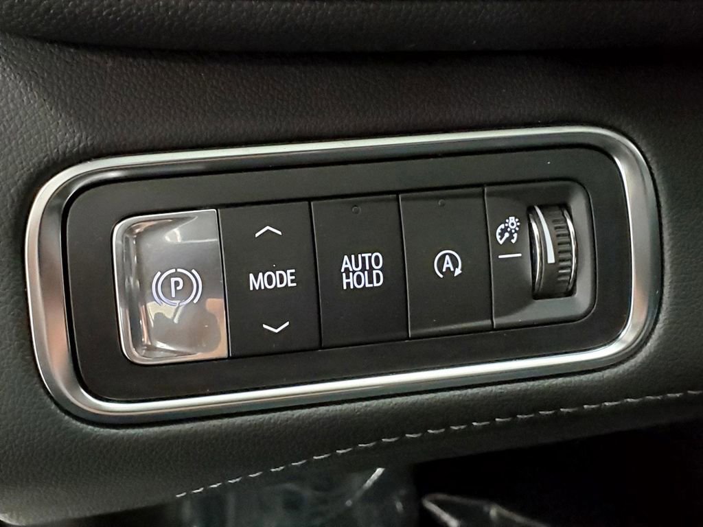 Used 2025 Buick Enclave Preferred image 28