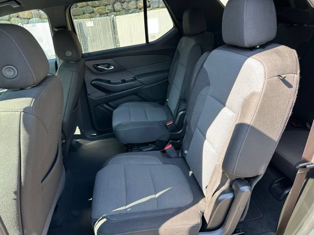 Used 2023 Chevrolet Traverse LT FWD image 24