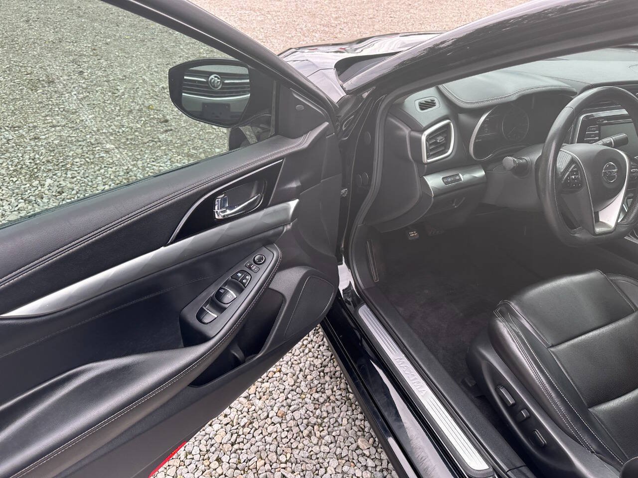 Used 2021 Nissan Maxima 3.5 SV w/ Floor Mat Group FWD image 10