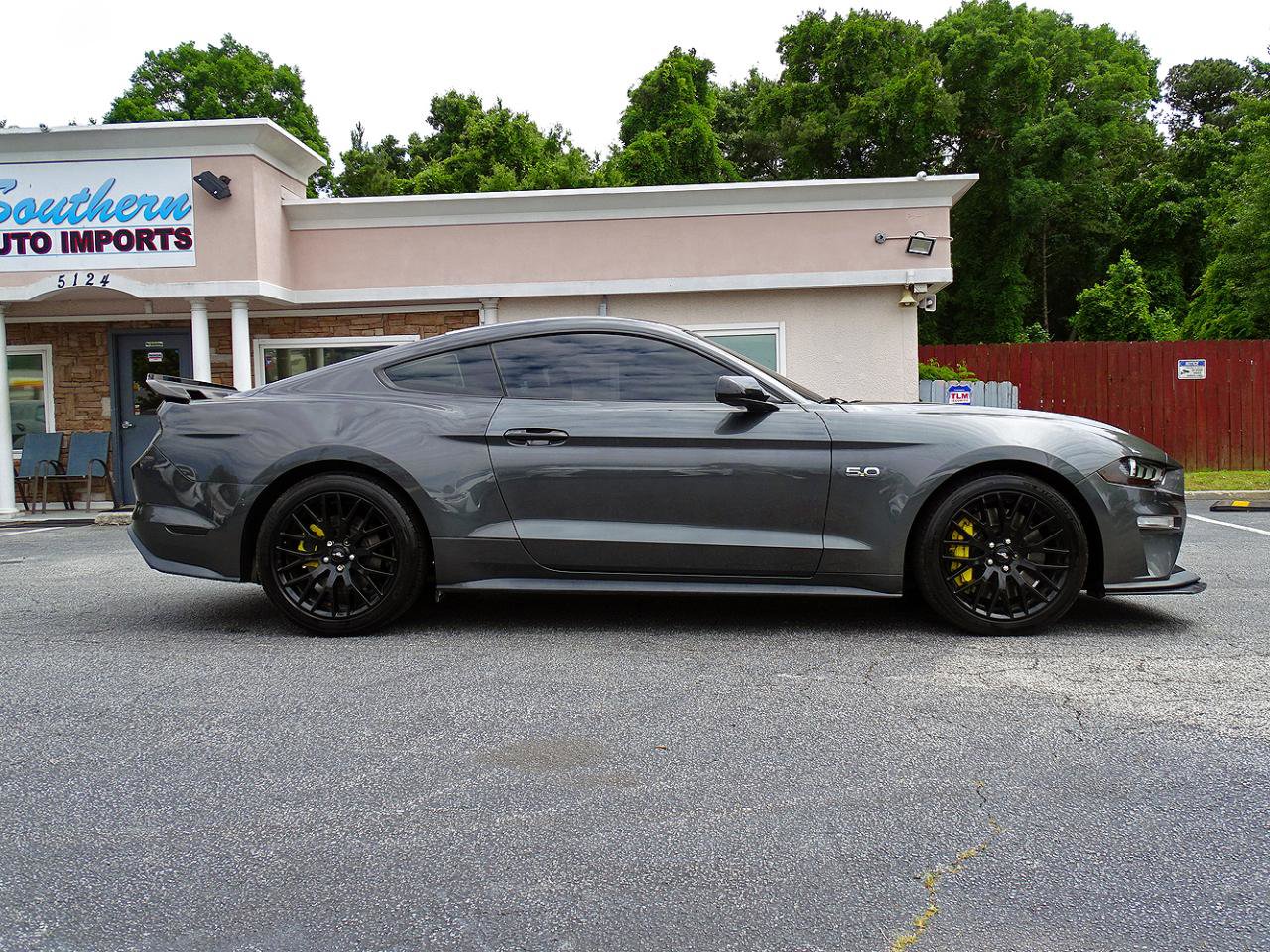 Used 2019 Ford Mustang GT Premium w/ GT Performance Package RWD image 10