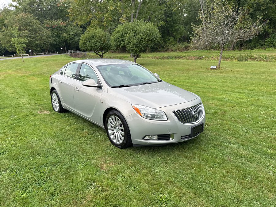 Used 2011 Buick Regal CXL FWD image 3