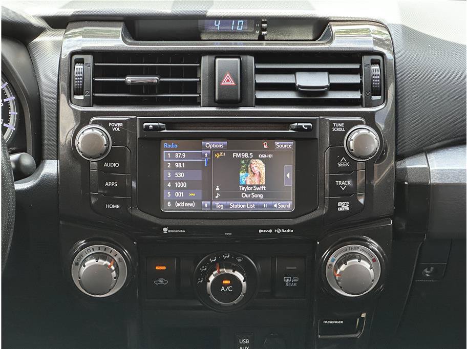 Used 2017 Toyota 4Runner TRD Off-Road Premium AWD/4WD image 22