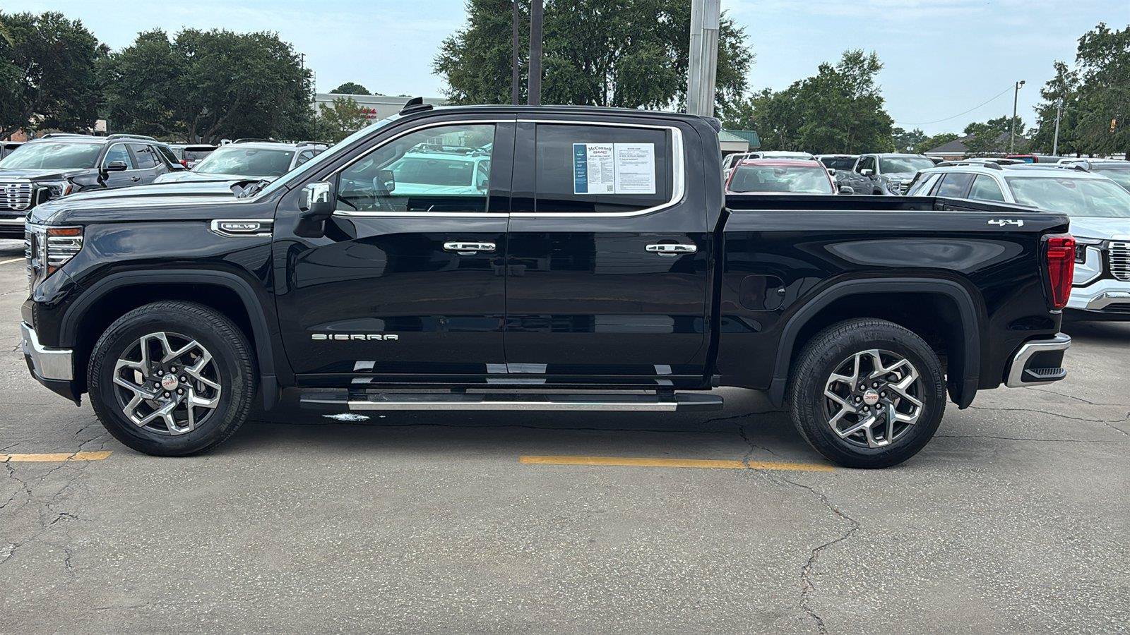 Certified 2024 GMC Sierra 1500 SLT w/ SLT Convenience Package AWD/4WD image 4