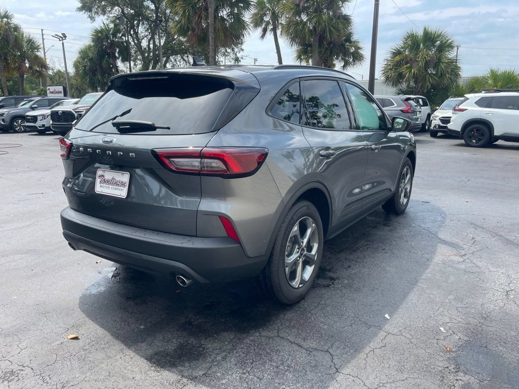Used 2026 Ford Escape ST-Line FWD image 6