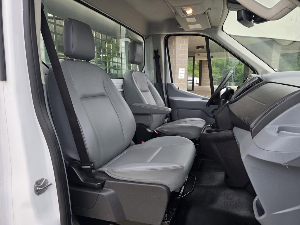 Used 2019 Ford Transit 250 138 image 27