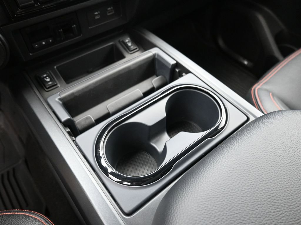 Used 2023 Nissan Titan PRO-4X w/ Pro-4x Convenience Package image 30