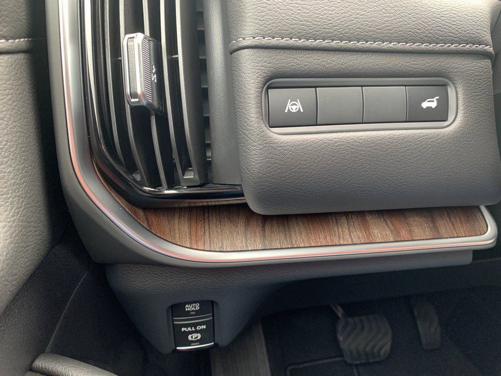 New 2026 Nissan Armada SL w/ Captain's Chari Seat Package image 19