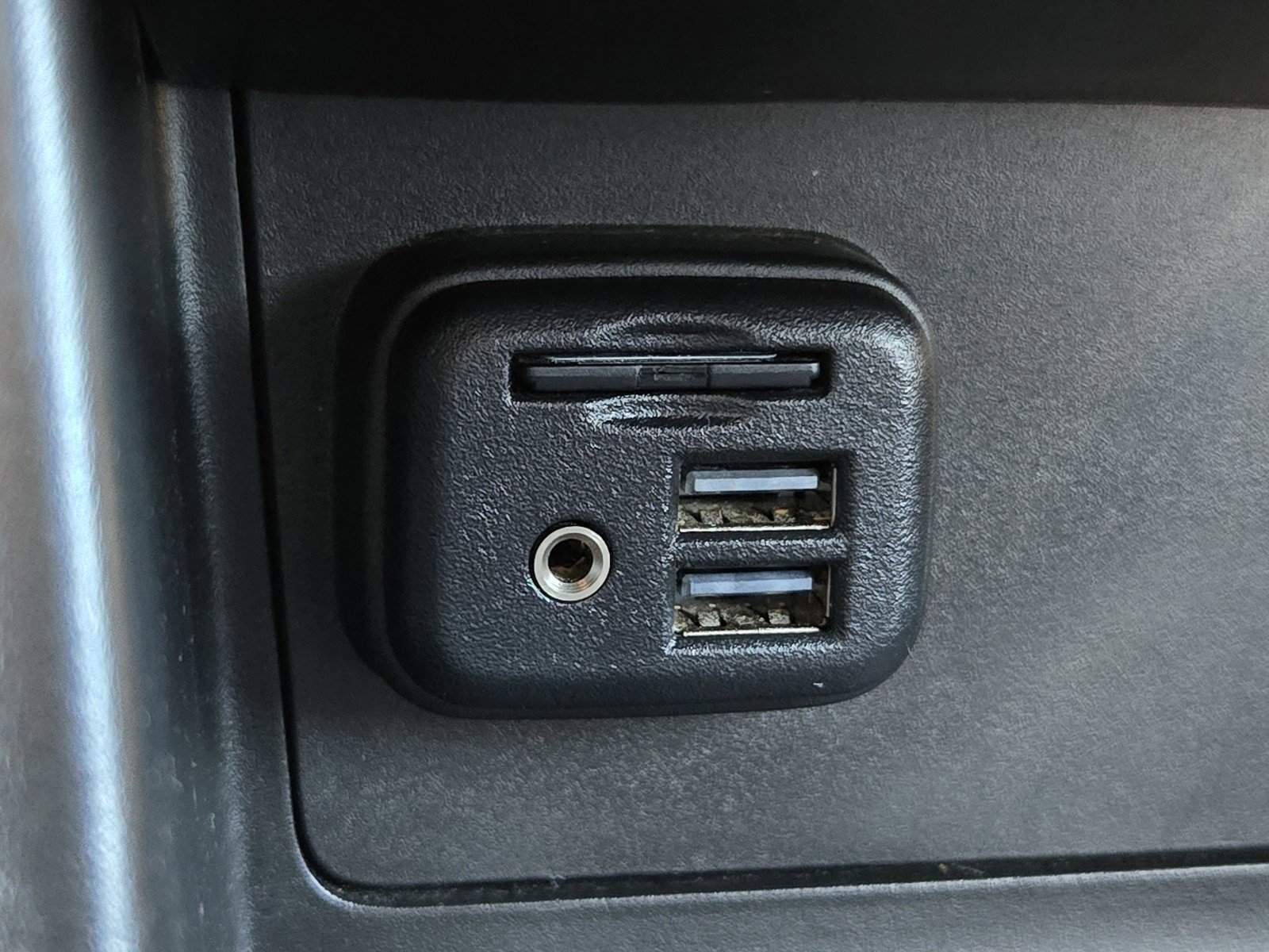 Used 2021 GMC Canyon Denali image 23